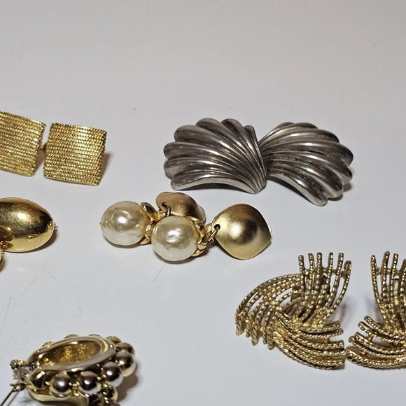 Lot Of 8 Designer Name Brand Earrings Clip On And Stem Sets includes VENDOME - Picture 5 of 16